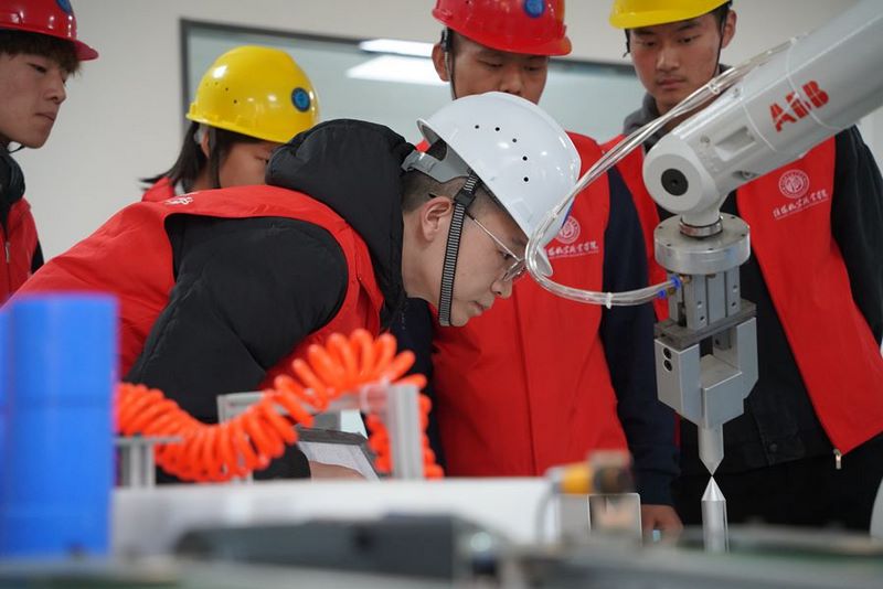 信阳航空职业学院